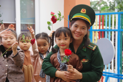 Hình ảnh Giao lưu "Em yêu chú bộ đội" nhân kỷ niệm nagyf thành lập Quân đội nhân dân Việt Nam 22/12/2024