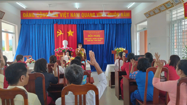 TRƯỜNG MẦM NON NGỌC HIỆP TỔ CHỨC HỘI NGHỊ VIÊN CHỨC, NGƯỜI LAO ĐỘNG NĂM HỌC 2025-2026