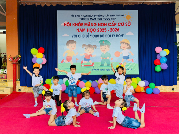 "HỘI KHỎE MĂNG NON" CẤP CƠ SỞ, NĂM HỌC 2025 - 2026 VỚI CHỦ ĐỀ “CHÚ BỘ ĐỘI TÝ HON”