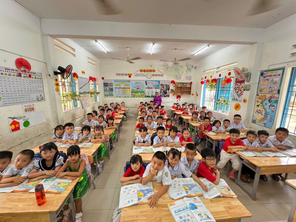 TRƯỜNG MẦM NON NGỌC HIỆP TỔ CHỨC CHO TRẺ MG 5-6 TUỔI THAM QUAN, GIAO LƯU TRƯỜNG TIỂU HỌC NGỌC HIỆP 