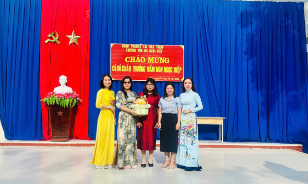 TRƯỜNG MẦM NON NGỌC HIỆP TỔ CHỨC CHO TRẺ MG 5-6 TUỔI THAM QUAN, GIAO LƯU TRƯỜNG TIỂU HỌC NGỌC HIỆP 